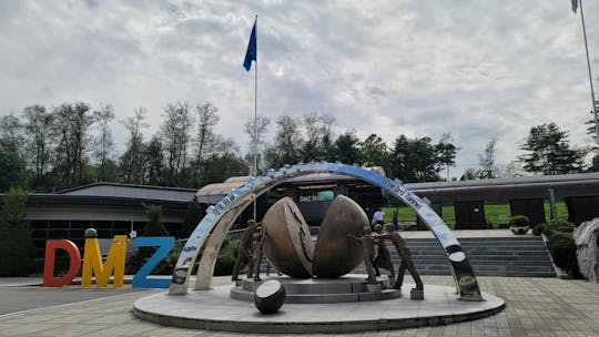 Excursión a la DMZ y el puente colgante del lago Majang desde Seúl