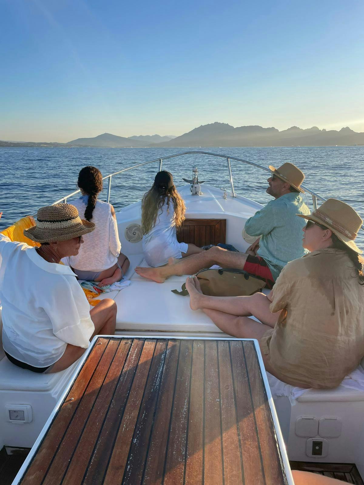 Authentieke tocht met een Sardijnse gozzo-boot aan de Costa Smeralda, inclusief aperitief