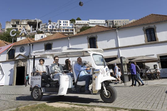Food and wine tour of Porto in private eco tuk tuk