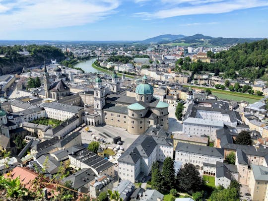 Salzburg Card met toegang tot meer dan 30 bezienswaardigheden, openbaar vervoer en een eSIM