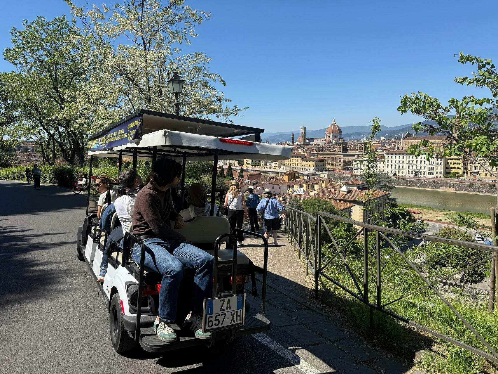 Florence highlights golf cart experience with audioguide