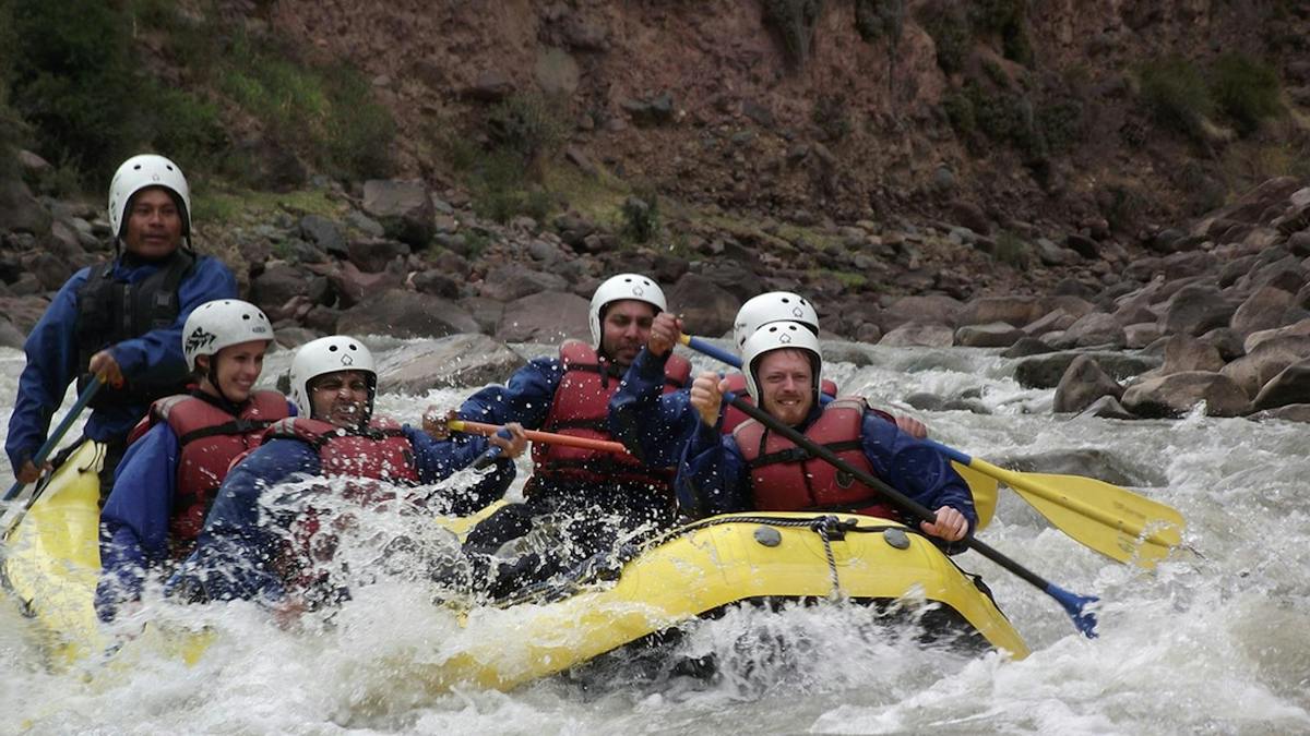 Raften op de Urubamba-rivier en een zipline-avontuur vanaf Cusco
