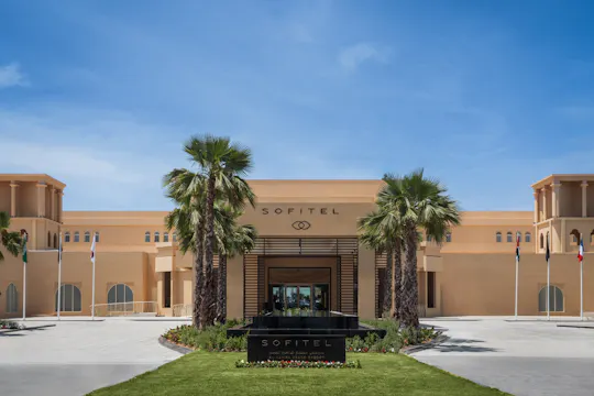 Estadia de três dias no Sofitel Al Hamra com um safari noturno pelo deserto