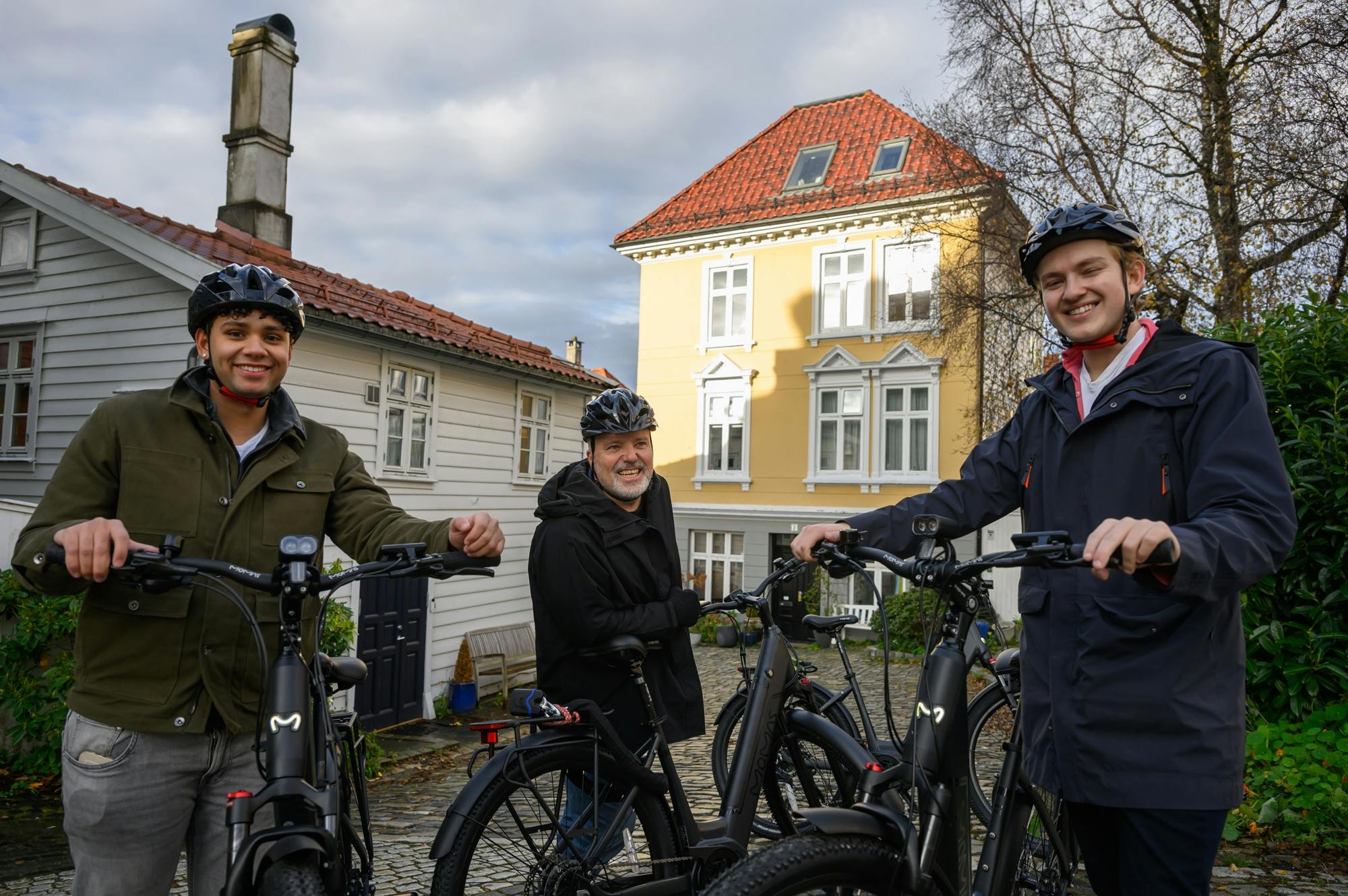 Guided e-bike ride through historic Bergen and waterfront