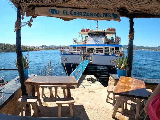 Bootsfahrt mit dem Glasbodenboot an der Westküste Ibizas