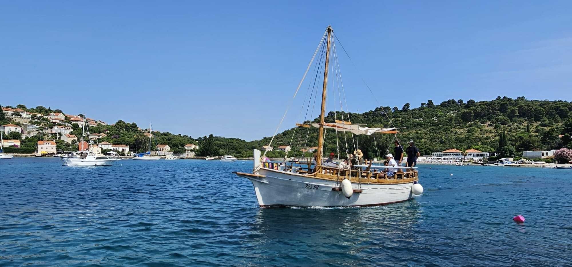 Kolocep Island panoramic cruise