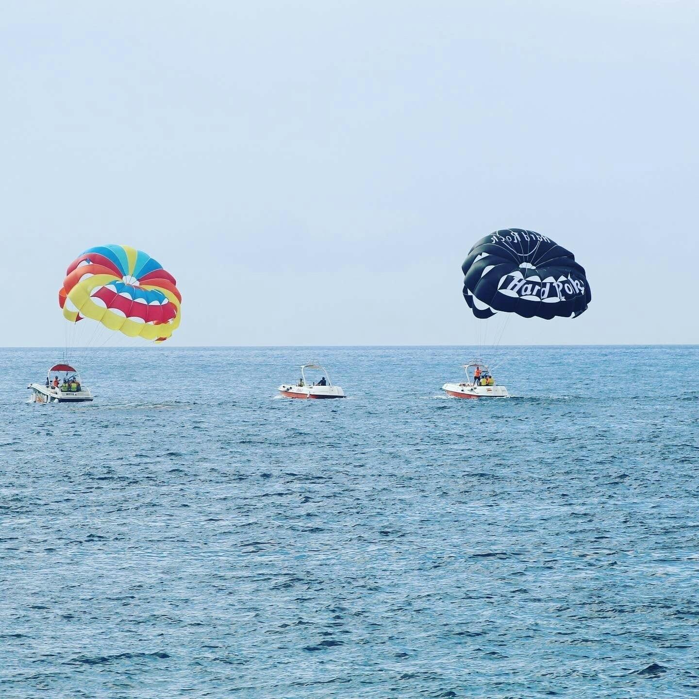 Billet til parasailing ved Puerto del Carmen