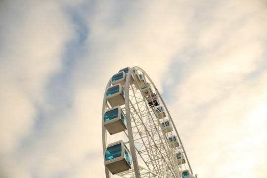 Toegangskaartje voor het SkyWheel Helsinki met een eSIM van 1 GB