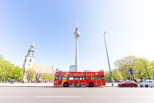 Berlin Red Sightseeing hop-on hop-off 24 or 48h bus