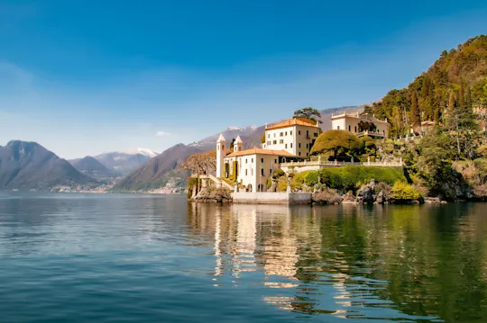 Half-day shared boat tour from Como town to Bellagio
