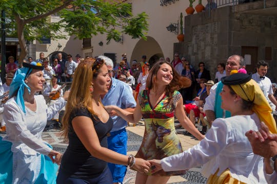 Il Día de Canarias celebra il folclore e le tradizioni a Vecindario