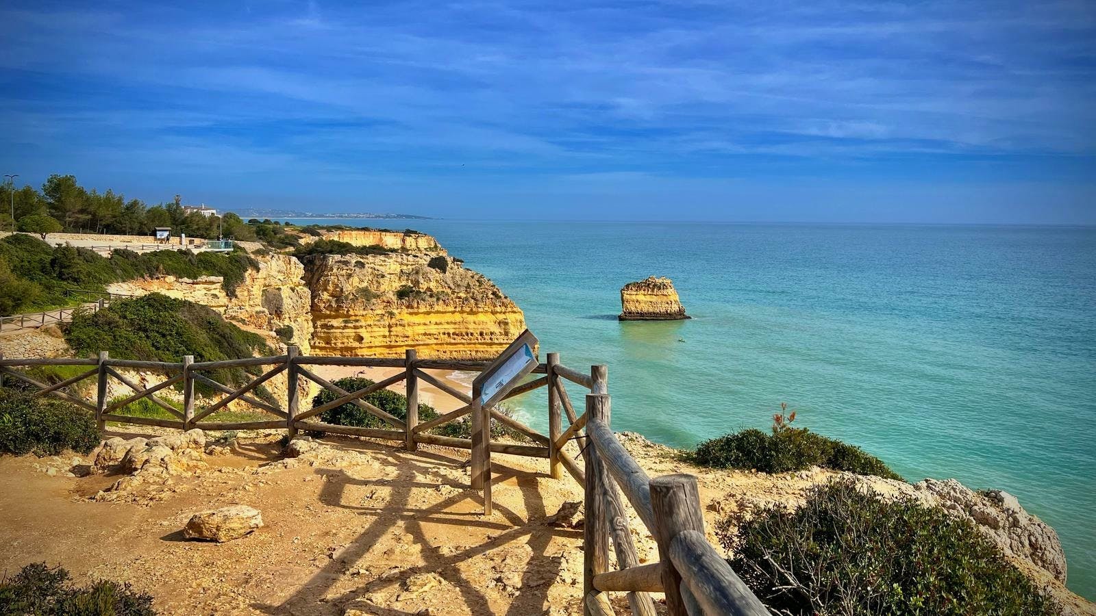 Seven Hanging Valleys guided walk and 4x4 adventure
