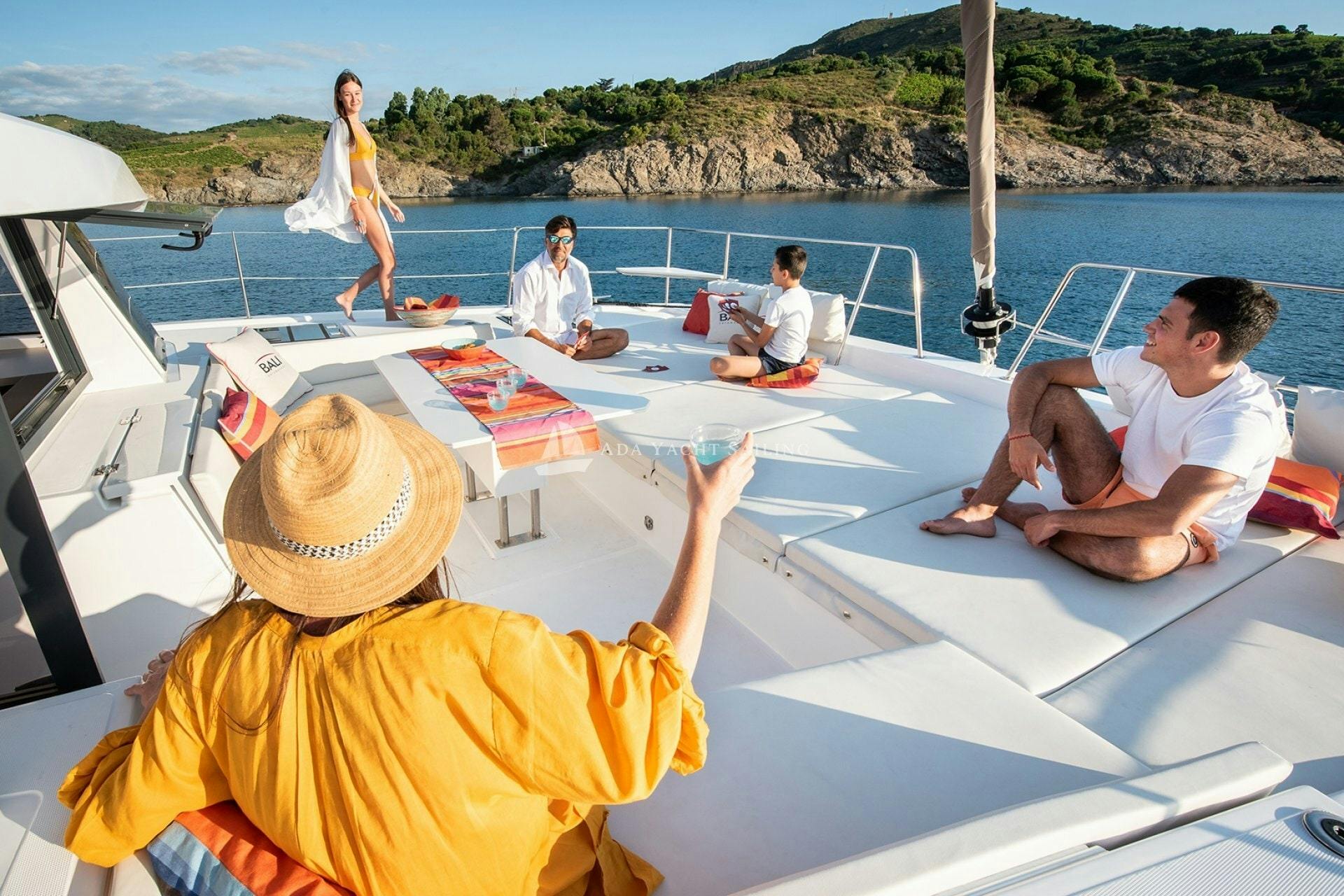 Private catamaran cruise in Madeira with drinks and snacks