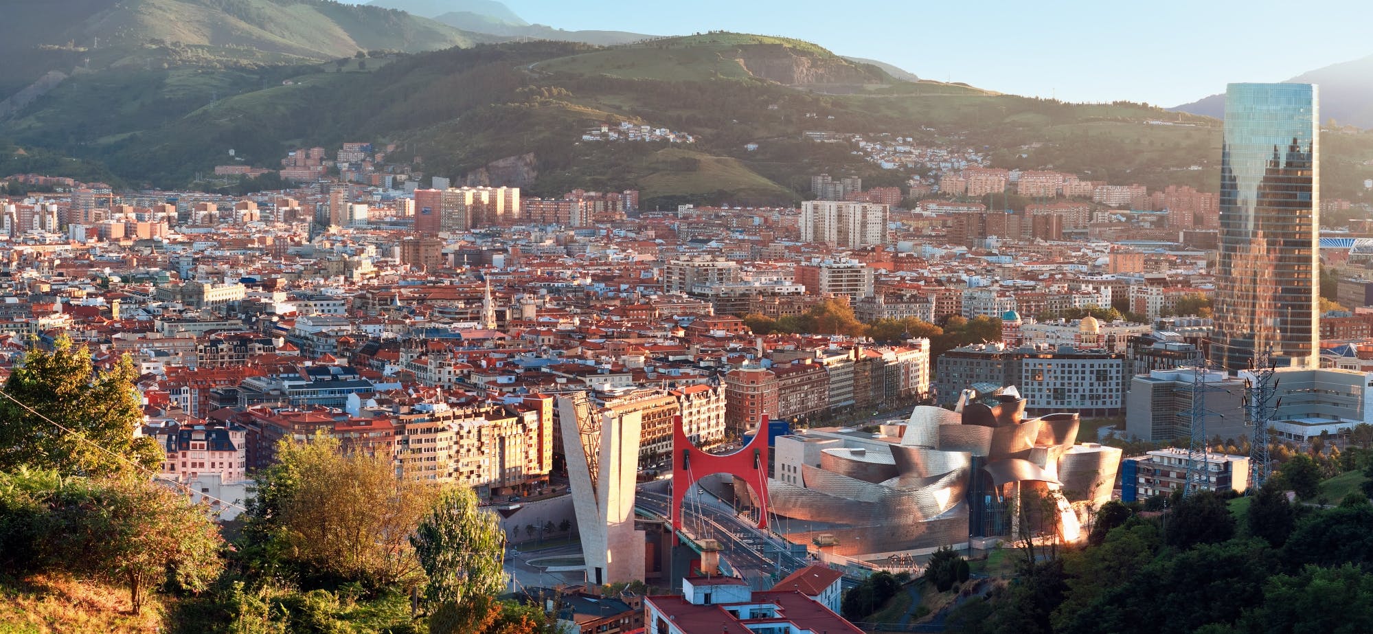 Privétour naar Bilbao en Gaztelugatxe vanaf San Sebastián