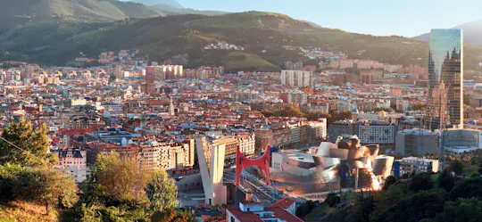 Visita privada a Bilbao y Gaztelugatxe desde San Sebastián