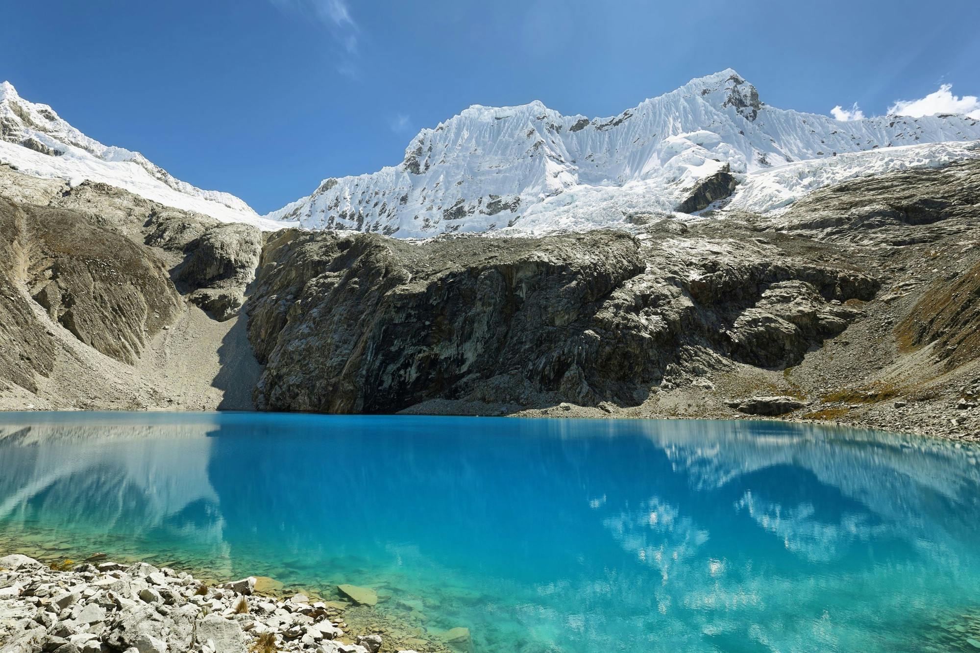 Full-day Laguna 69 hike in Huascarán National Park