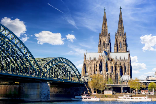 Self-guided Cologne walking city tour with audio guide