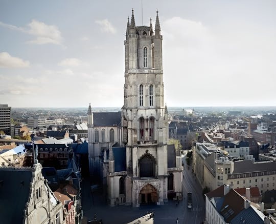 Ghent self-guided city walk with audio guide