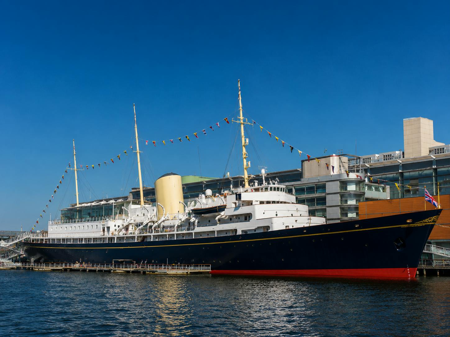 Entrada al Royal Yacht Britannia con eSIM