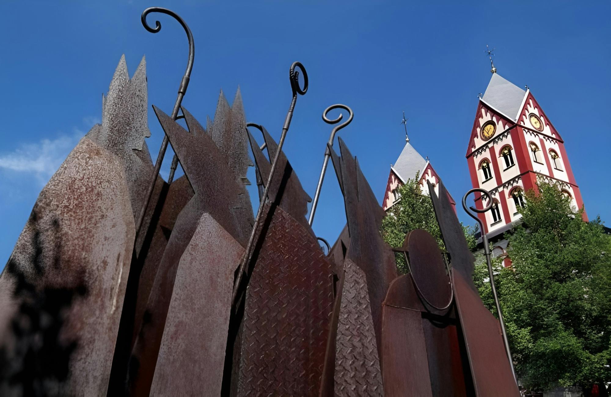 Liège self-guided city walk with audio guide