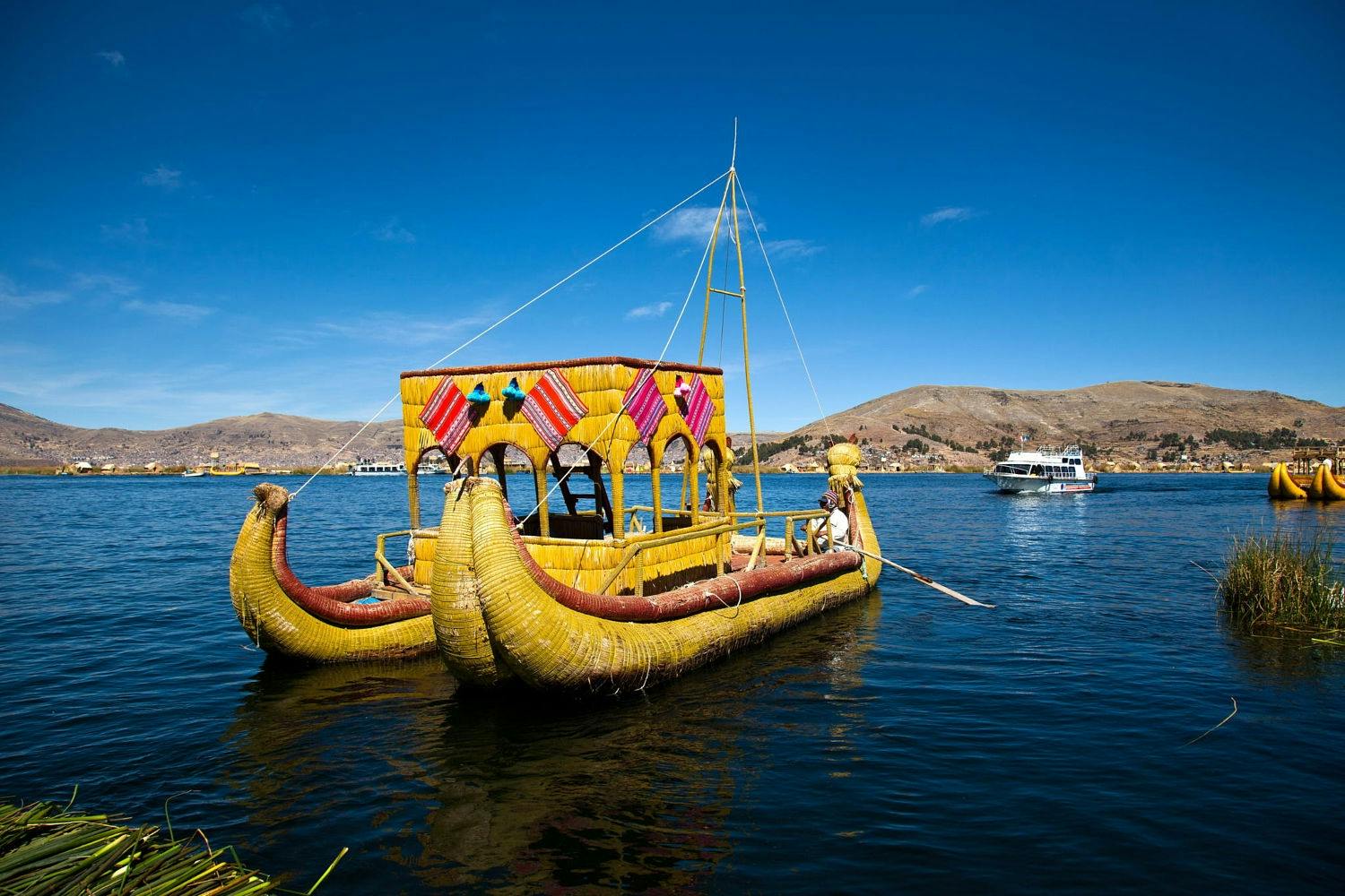 Tour zu den Uros- und Taquile-Inseln auf dem Titicaca-See mit Mittagessen