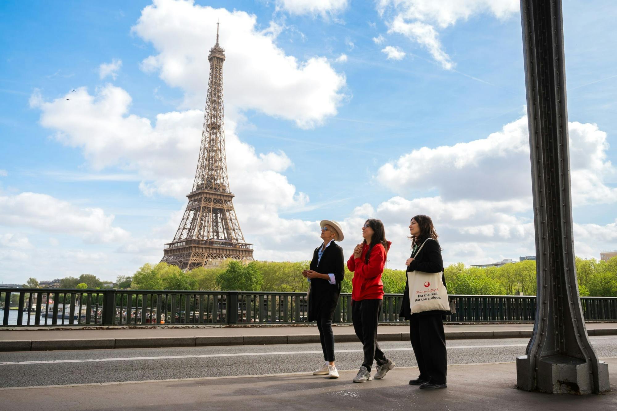 Passy district local life guided walking tour