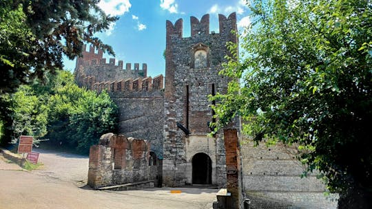 Historische Tour durch Bassano del Grappa mit Weinprobe in Soave