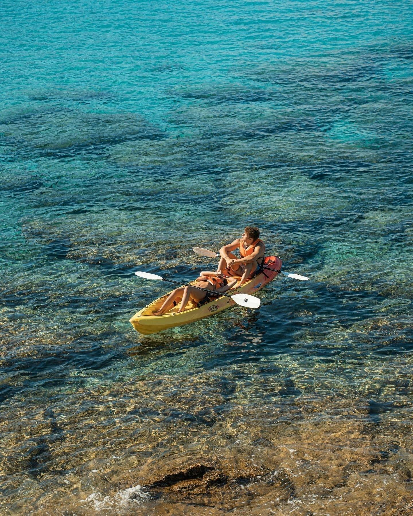 Guided sunset kayaking tour with picnic in Majorca with Keida