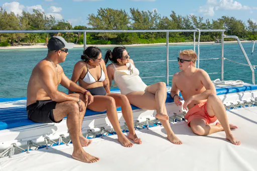 Full-day adults-only Riviera Maya boat trip with open bar and lunch