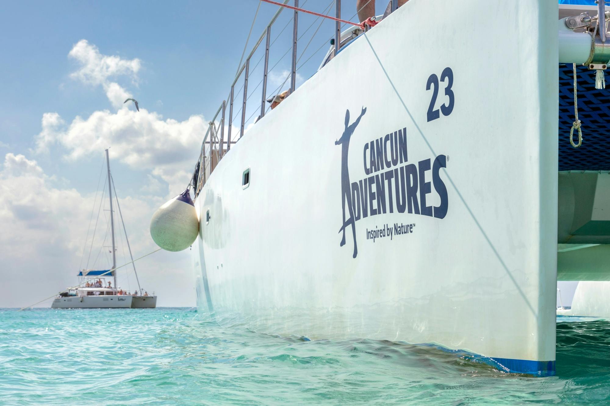 Full-day adults-only Riviera Maya boat trip with open bar and lunch