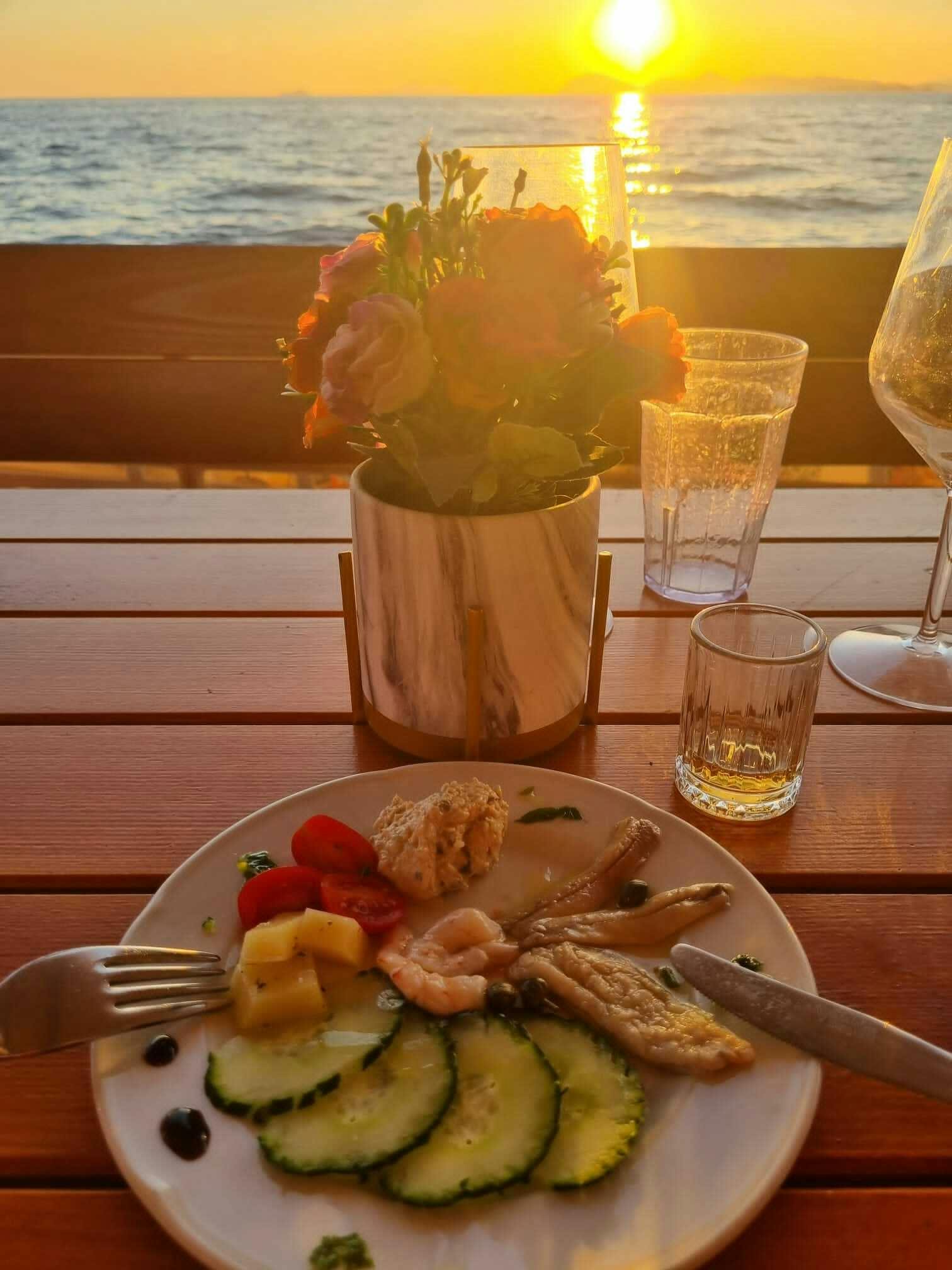 Dubrovnik sunset dinner cruise