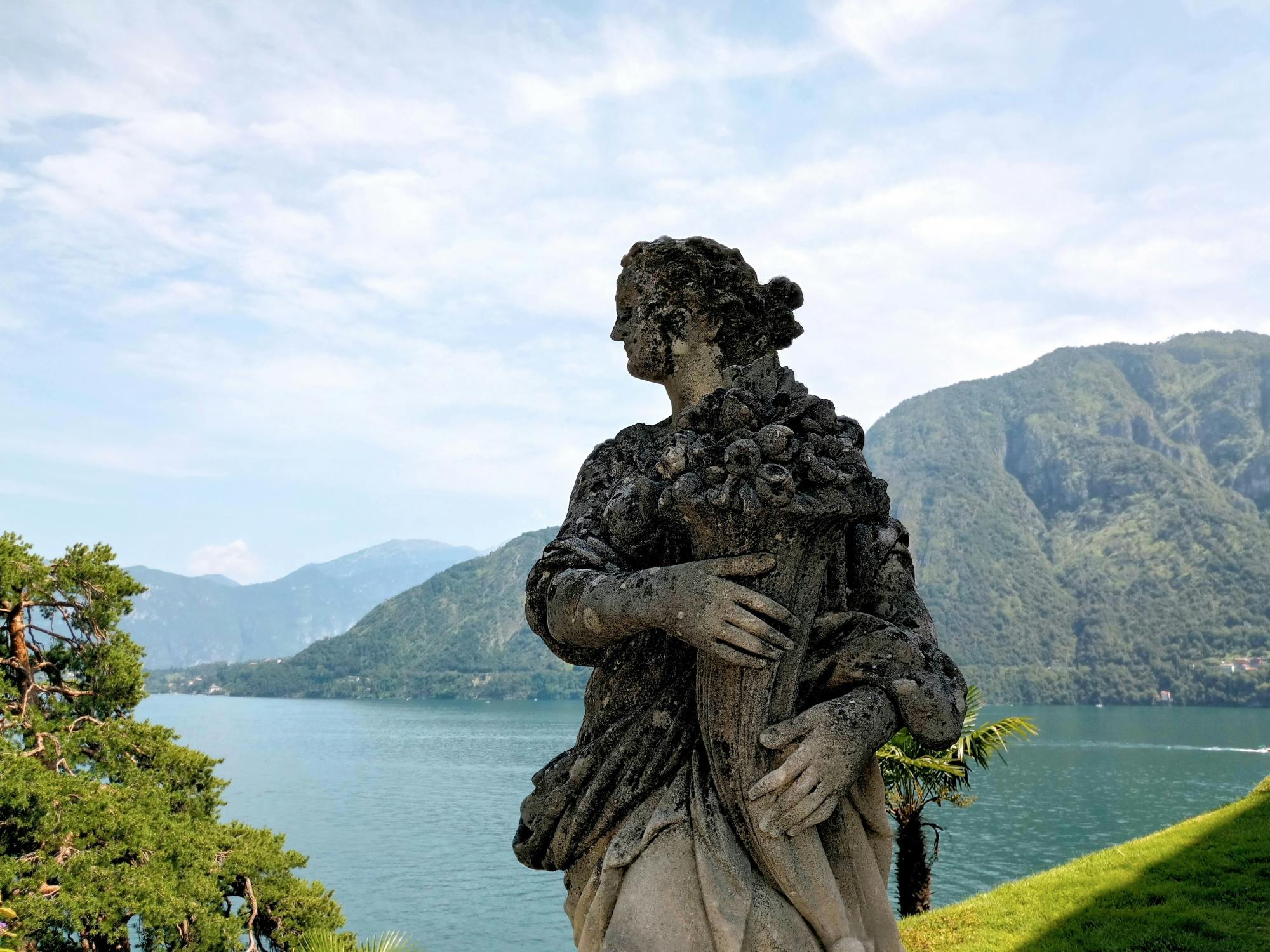 Villa Balbianello and Lake Como shared boat tour