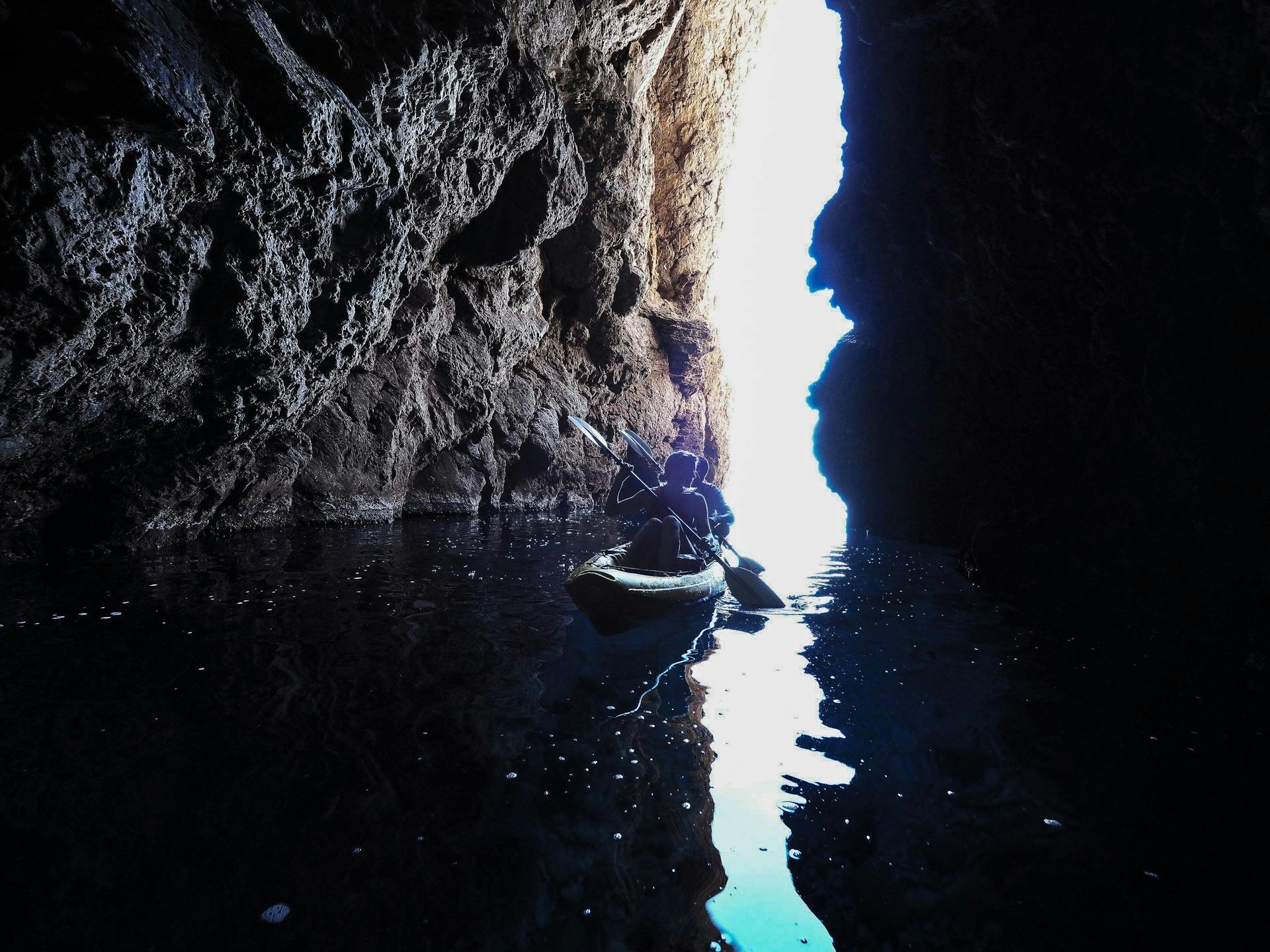Guided kayak tour to Cala en Tió with Keida