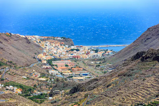 Passeio VIP de minivan por La Gomera saindo do sul de Tenerife com almoço