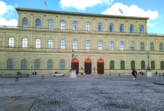 Munich Royal Residence skip-the-line guided tour with an expert