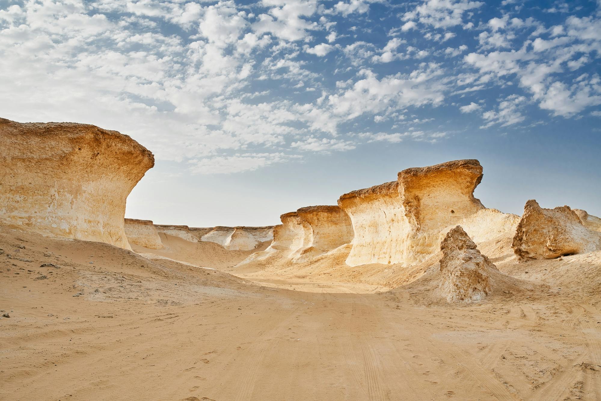Private Felswüstensafari mit High Tea bei Sonnenuntergang ab Doha