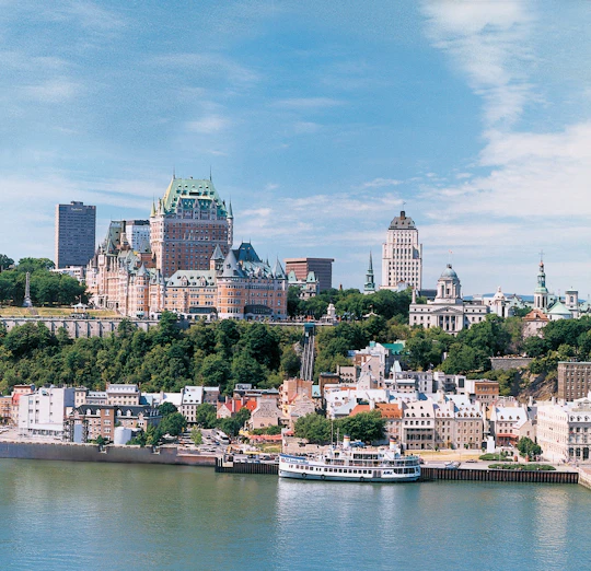 Québec city tour with Petit-Champlain district exploration and cruise
