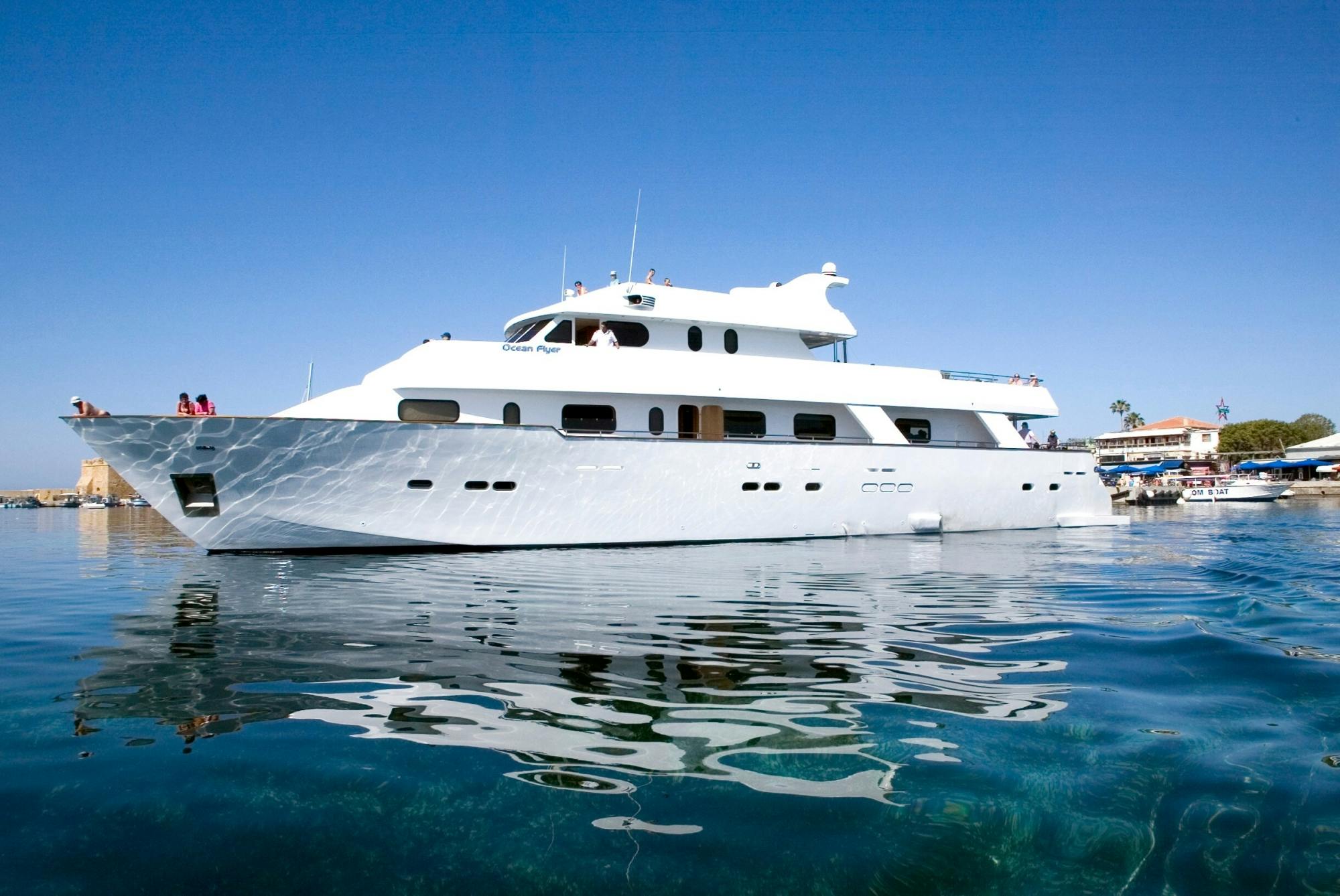 Ocean Flyer VIP-risteily vain aikuisille