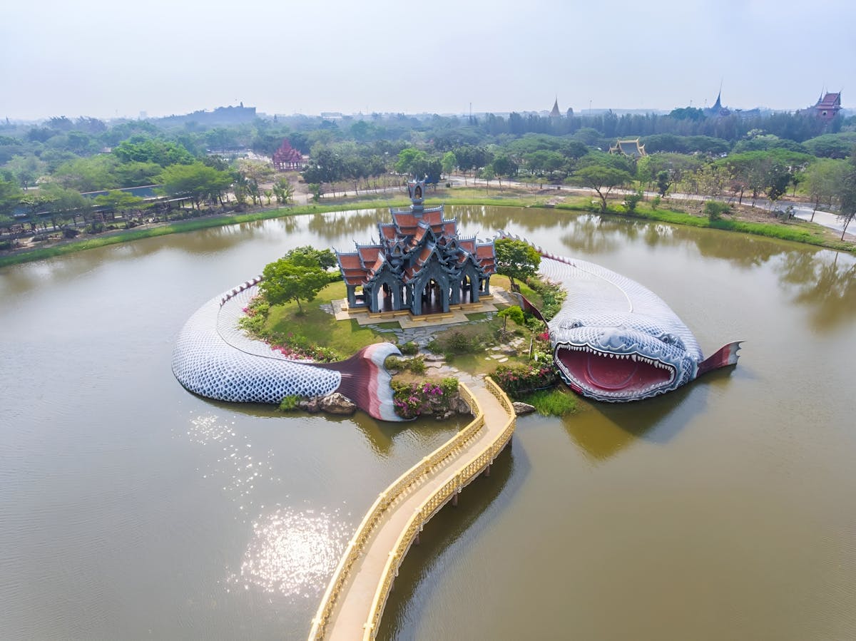 Toegangskaart voor de oude stad Muang Boran met replica's van Thaise historische bezienswaardigheden
