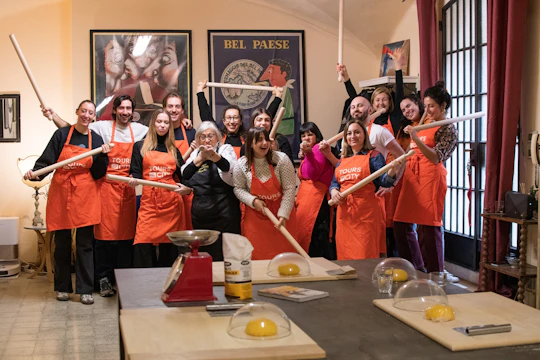 Bologna local pasta cooking class, ragu, spritz, wine and gelato