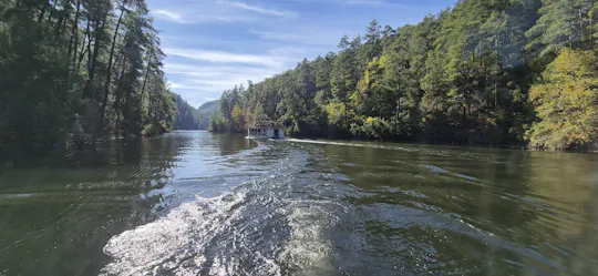 Avventura sui Monti Taurus con giro in barca sul lago Karacaören e pranzo