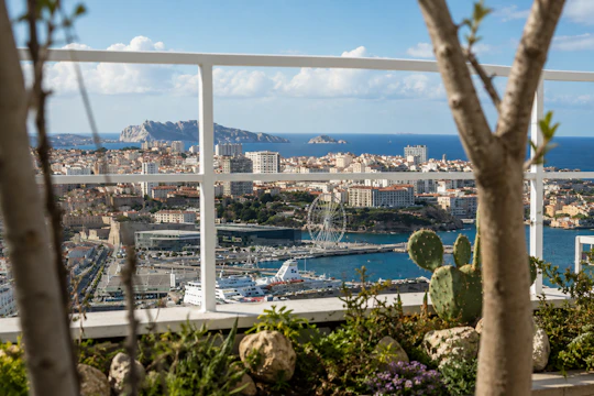 Sky Centre Marseille 30th floor access and 1GB eSIM