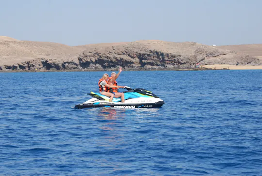 Excursión en moto acuática a Playa Quemada - sólo entrada