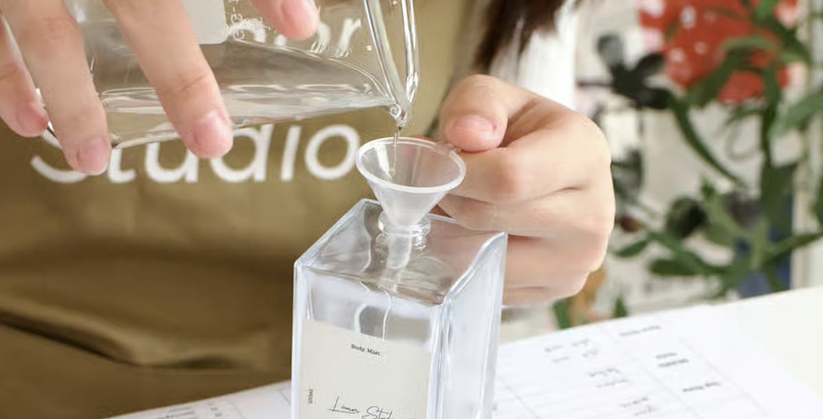 Workshop over body mist-parfum in Ho Chi Minhstad