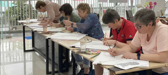 Traditional Vietnamese kite painting workshop in Hue