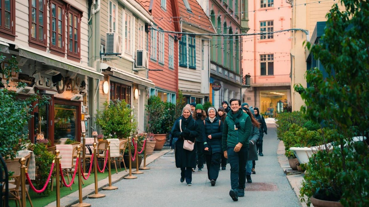 Wandeltocht door het oude en het hedendaagse Bergen met een lokale gids
