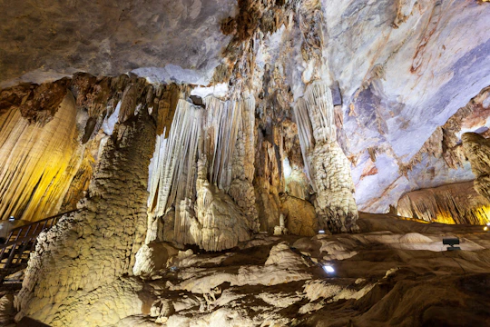 Hue to Paradise Cave full-day private transfer