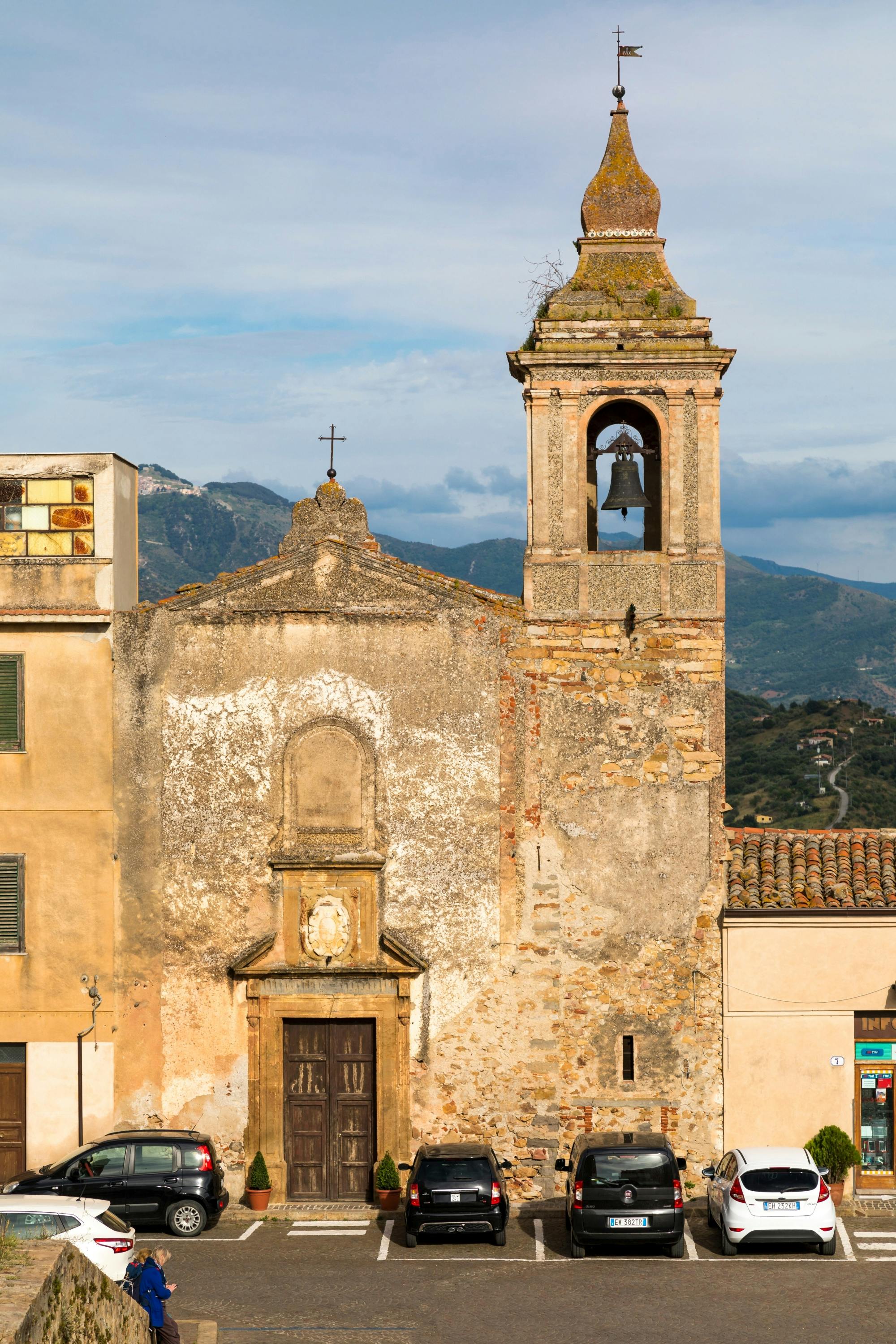 Castelbuono visit and Sicilian dinner in the Madonie Mountains