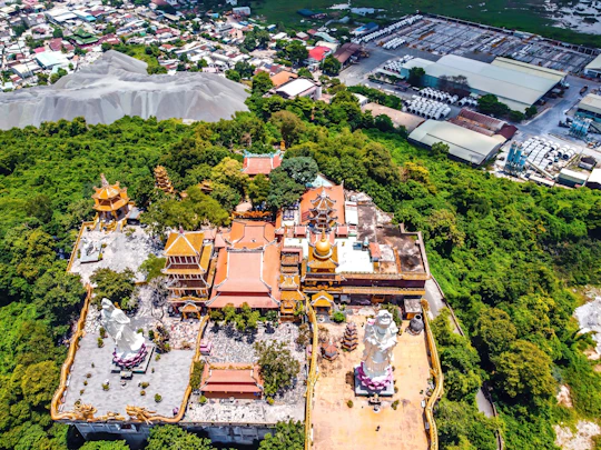 Private transfer from Tan Son Nhat Airport to Ben Cat and Tan Uyen