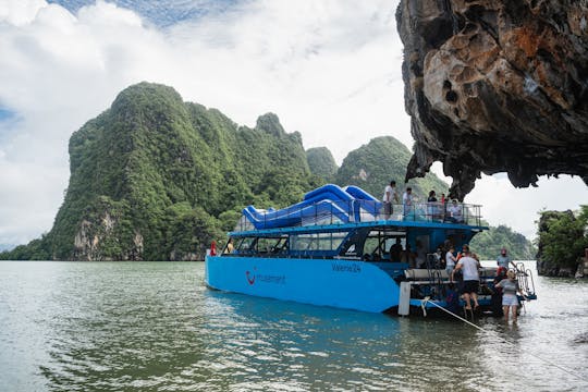 Heldagsutflykt till James Bond-öarna med soluppgång ombord på en power katamaran från Phuket